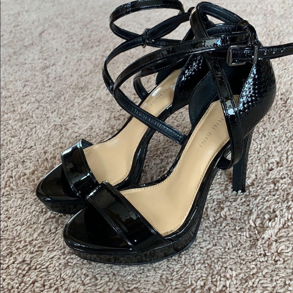 Gianni Bini ankle wrap heels size 8
